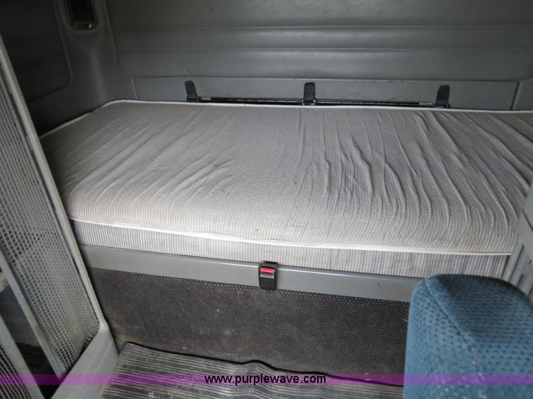 image for item B4575 1999 Freightliner Century Class semi truck