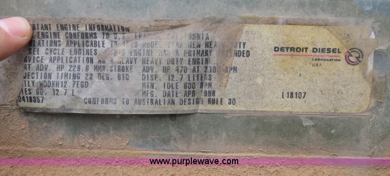 image for item B4575 1999 Freightliner Century Class semi truck