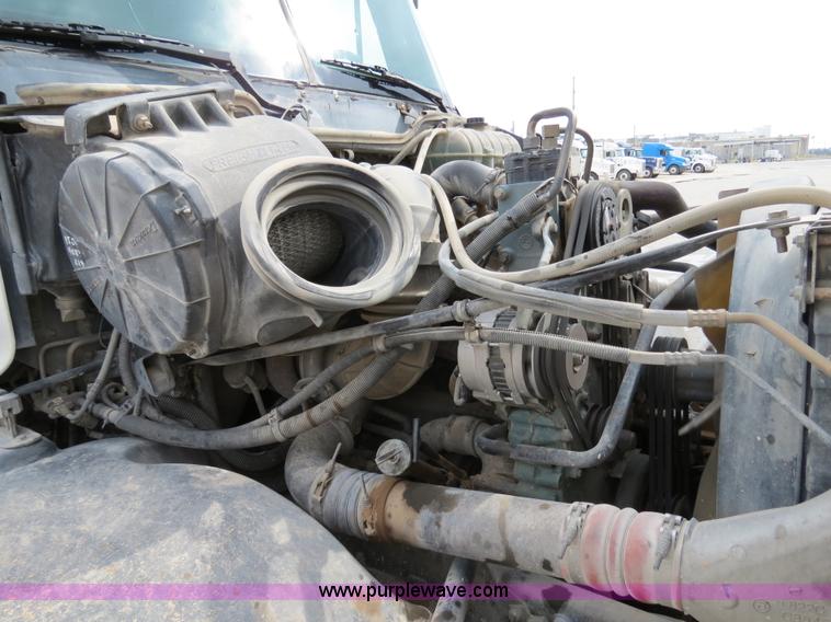 image for item B4575 1999 Freightliner Century Class semi truck