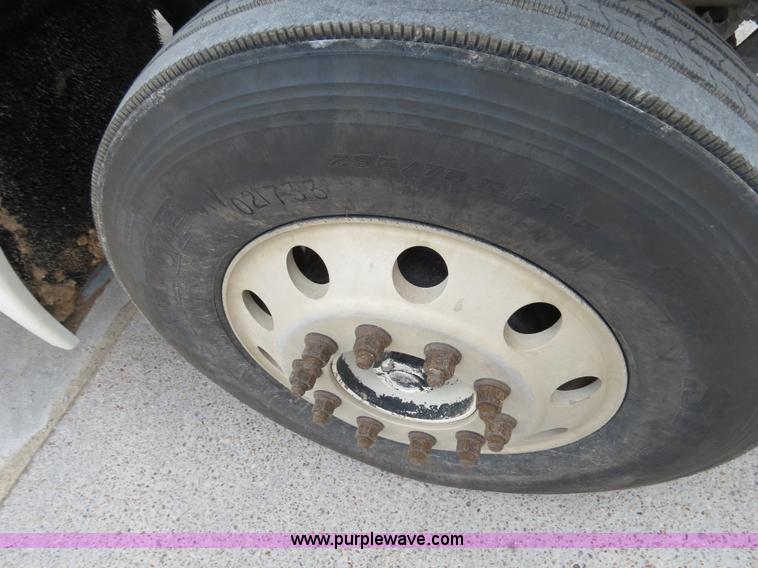 image for item B4575 1999 Freightliner Century Class semi truck