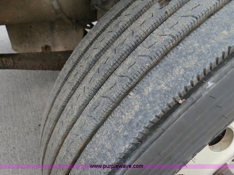 image for item B4575 1999 Freightliner Century Class semi truck