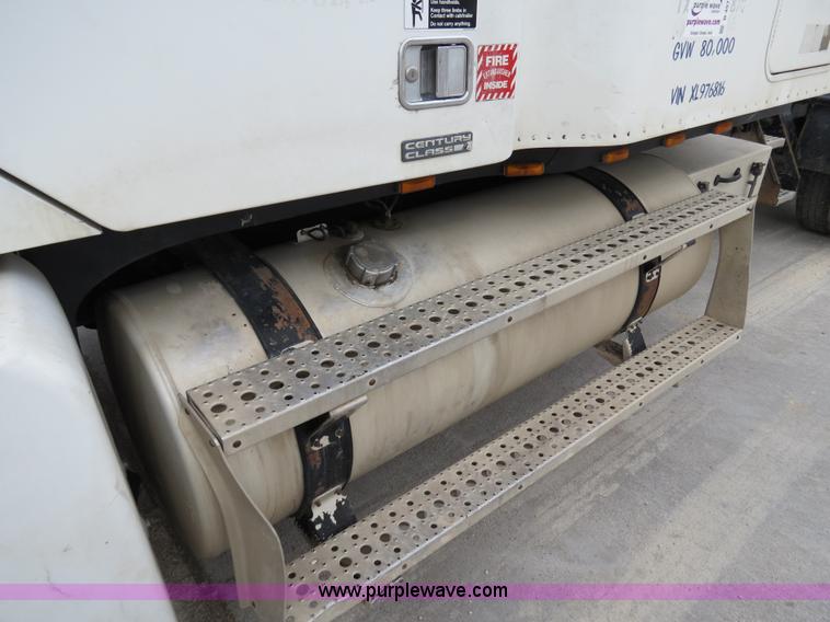 image for item B4575 1999 Freightliner Century Class semi truck