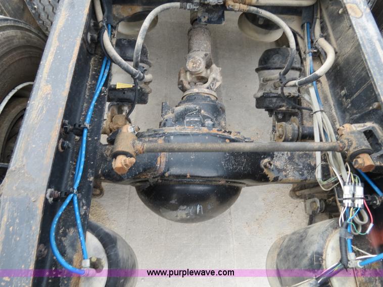 image for item B4575 1999 Freightliner Century Class semi truck