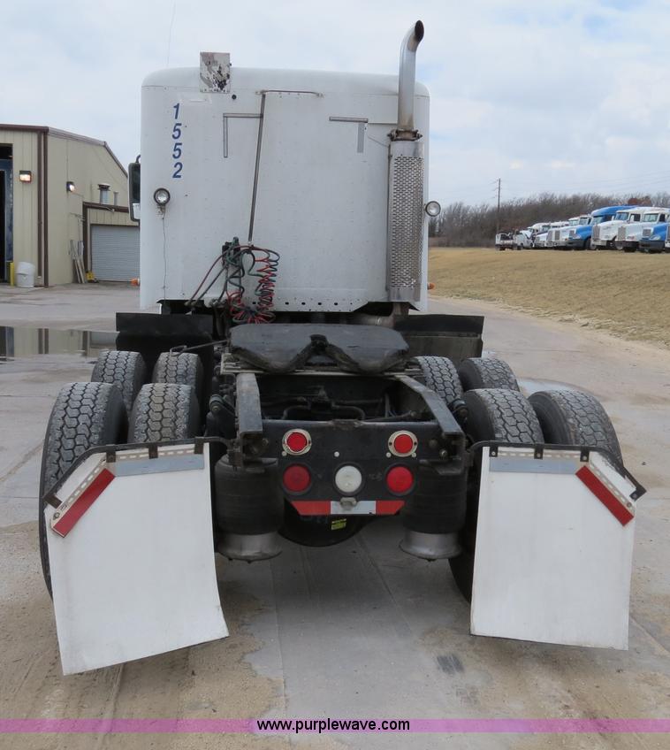 image for item B4578 1999 Freightliner Century Class semi truck