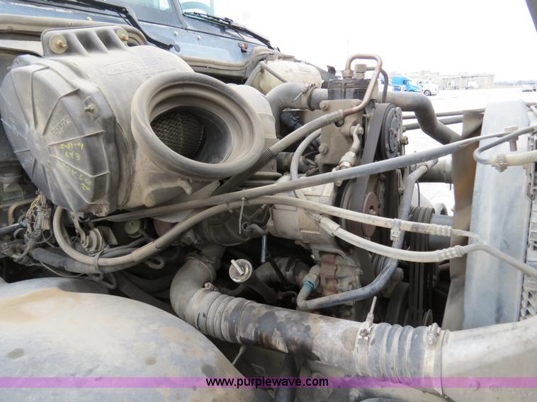 image for item B4578 1999 Freightliner Century Class semi truck