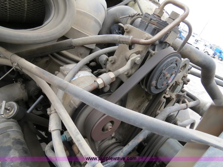 image for item B4578 1999 Freightliner Century Class semi truck