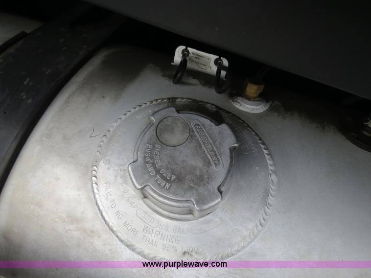 image for item B4578 1999 Freightliner Century Class semi truck