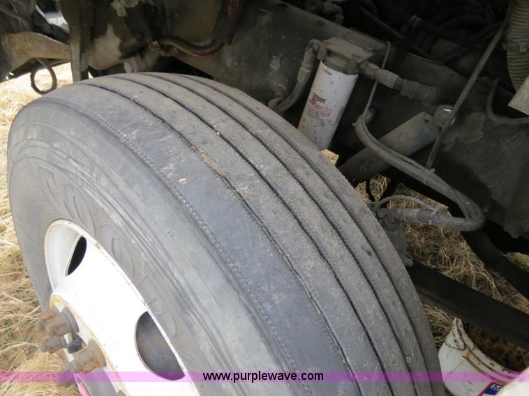 image for item B4579 1998 Peterbilt 377 semi truck