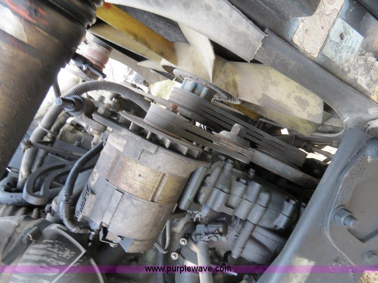 image for item B4579 1998 Peterbilt 377 semi truck