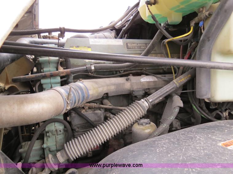 image for item B4580 1998 Freightliner C120 semi truck