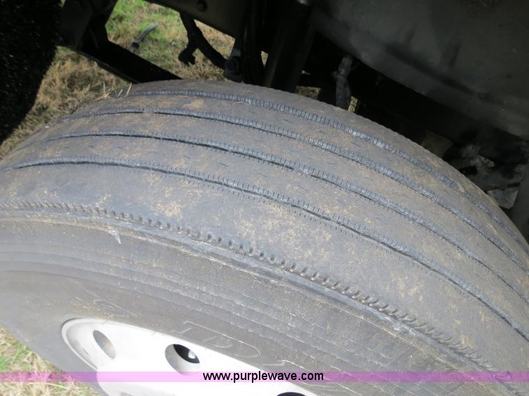 image for item B4580 1998 Freightliner C120 semi truck