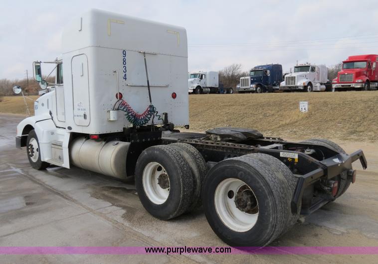 image for item B4584 1998 Peterbilt 377 semi truck