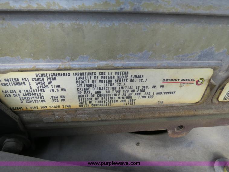 image for item B4584 1998 Peterbilt 377 semi truck