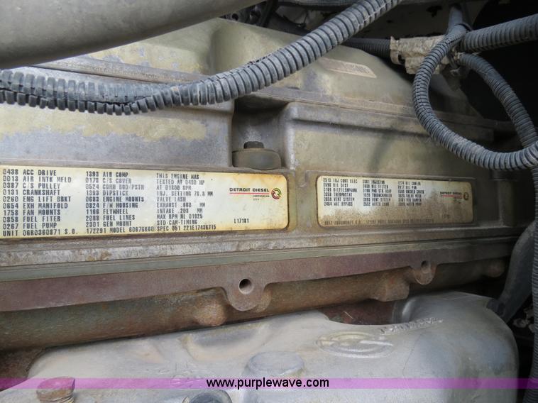 image for item B4584 1998 Peterbilt 377 semi truck