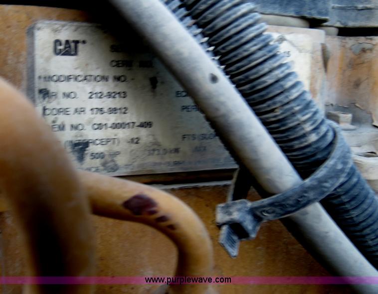 image for item B4585 2003 Freightliner Columbia semi truck