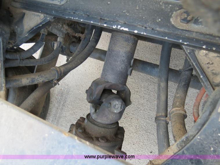 image for item B4589 1999 Kenworth T800 semi truck