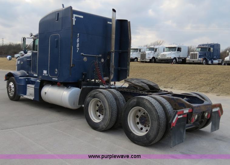 image for item B4590 1998 Peterbilt 377 semi truck