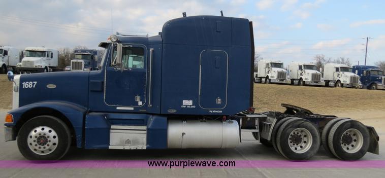 image for item B4590 1998 Peterbilt 377 semi truck