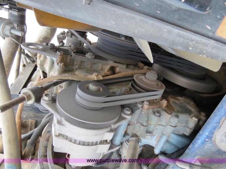 image for item B4590 1998 Peterbilt 377 semi truck