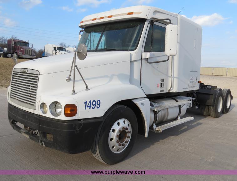 image for item B4593 1998 Freightliner Century Class semi truck