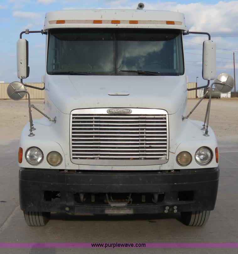 image for item B4593 1998 Freightliner Century Class semi truck