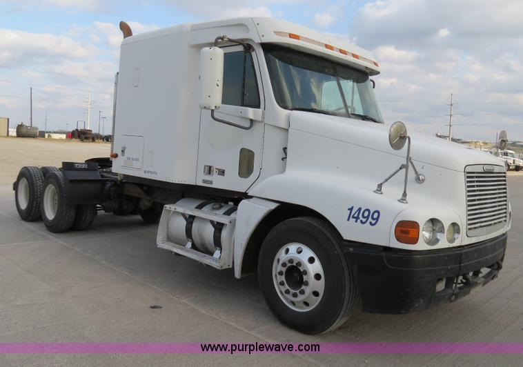 image for item B4593 1998 Freightliner Century Class semi truck