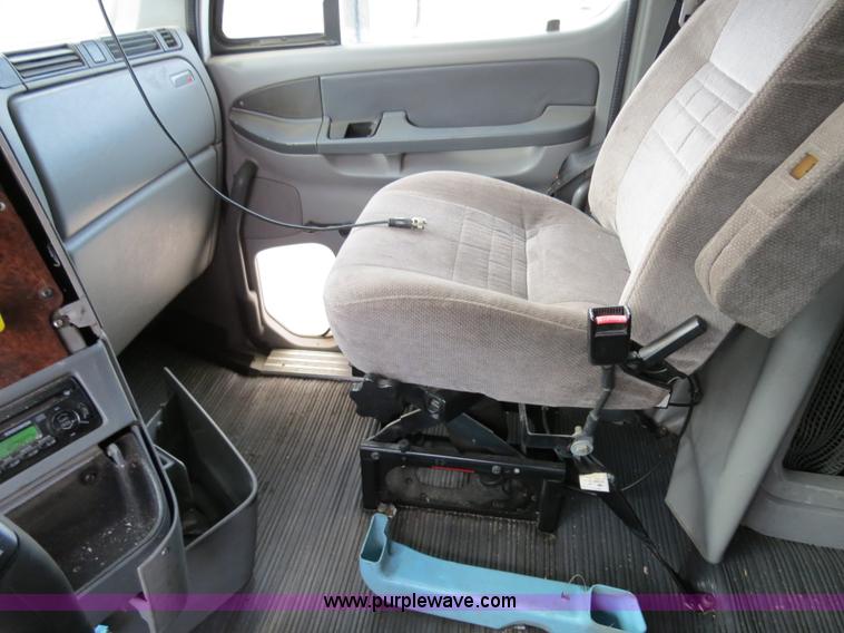 image for item B4593 1998 Freightliner Century Class semi truck