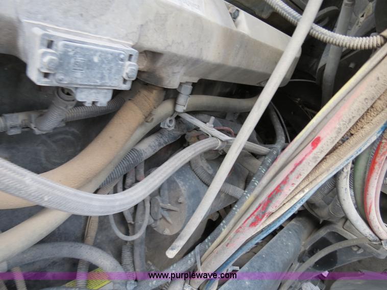 image for item B4593 1998 Freightliner Century Class semi truck