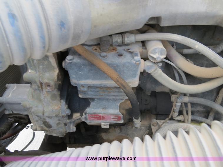 image for item B4593 1998 Freightliner Century Class semi truck