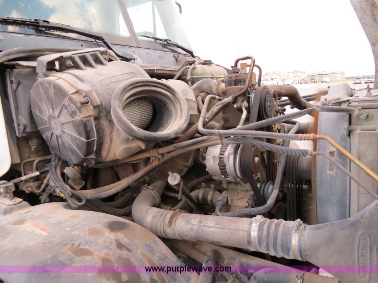 image for item B4593 1998 Freightliner Century Class semi truck