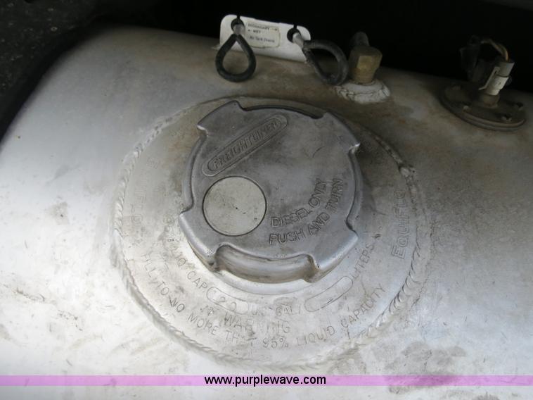 image for item B4593 1998 Freightliner Century Class semi truck