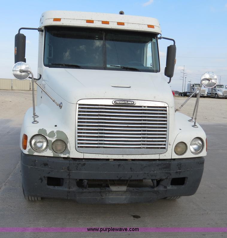 image for item B4594 2003 Freightliner ST120 semi truck