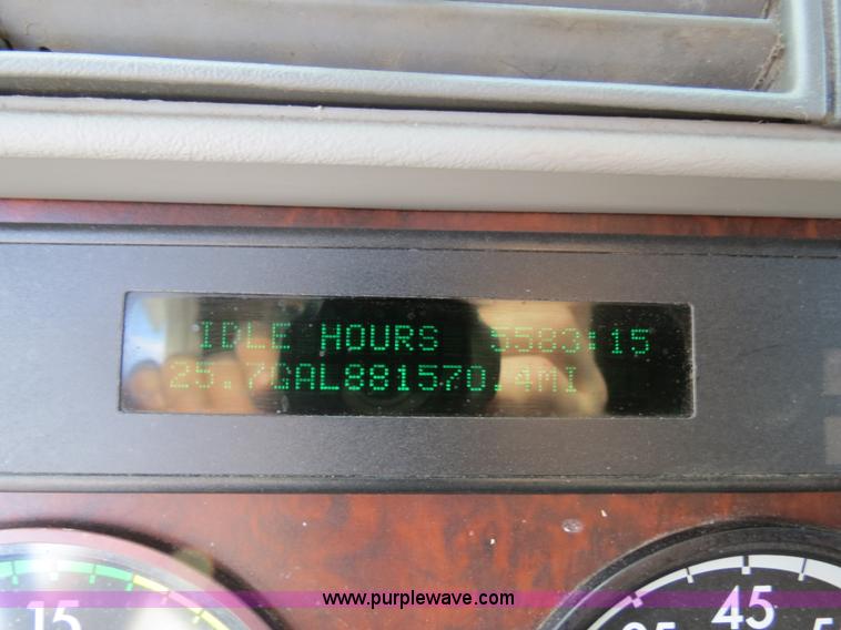 image for item B4594 2003 Freightliner ST120 semi truck