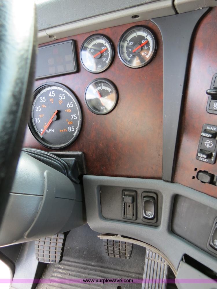 image for item B4594 2003 Freightliner ST120 semi truck