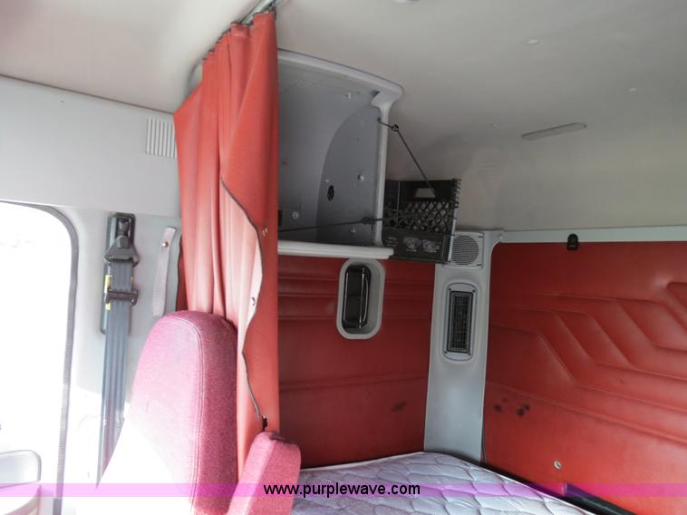 image for item B4594 2003 Freightliner ST120 semi truck