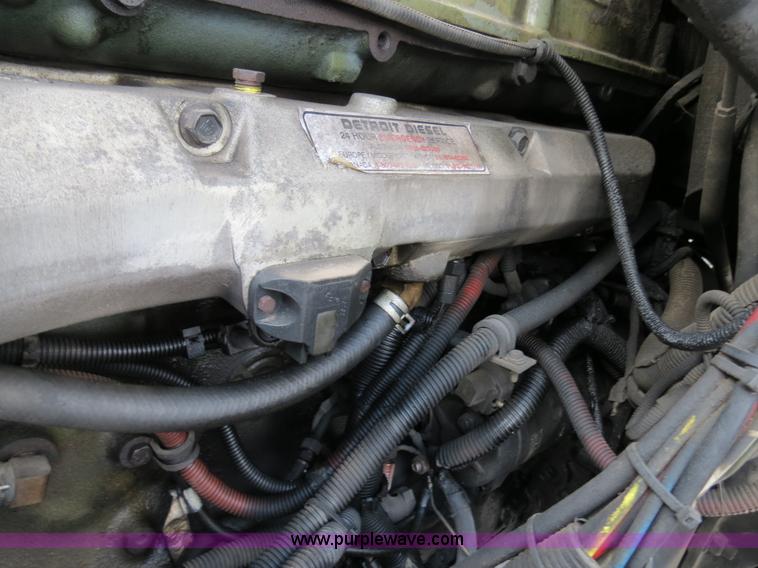 image for item B4594 2003 Freightliner ST120 semi truck