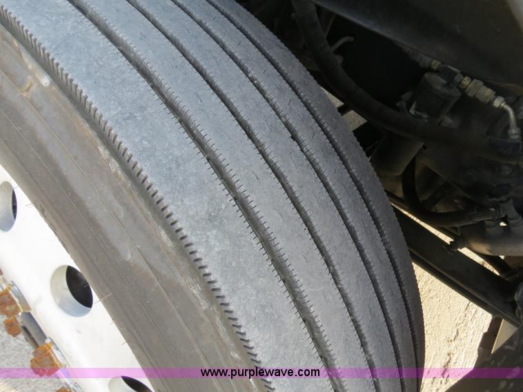 image for item B4594 2003 Freightliner ST120 semi truck