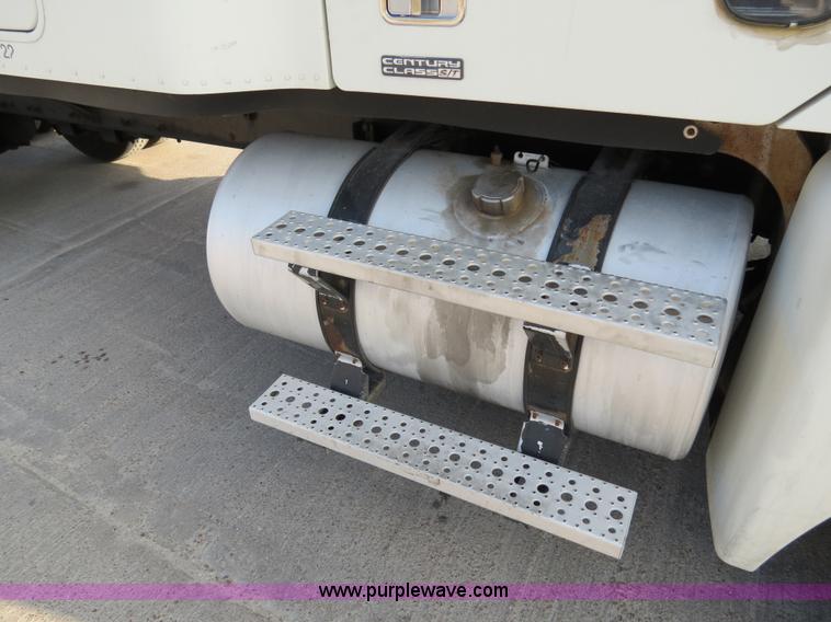 image for item B4594 2003 Freightliner ST120 semi truck