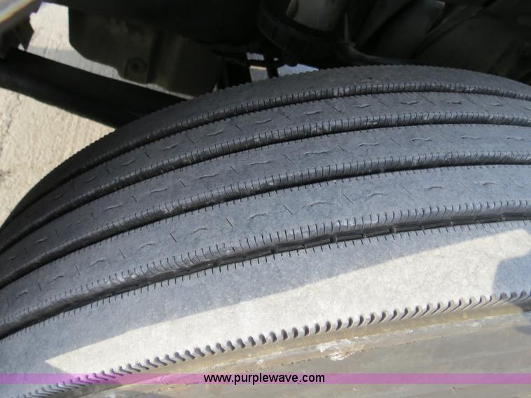 image for item B4594 2003 Freightliner ST120 semi truck