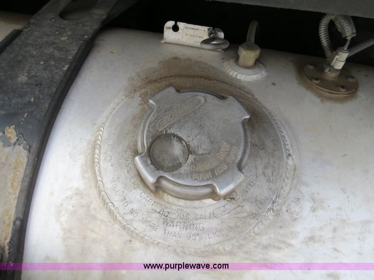 image for item B4594 2003 Freightliner ST120 semi truck