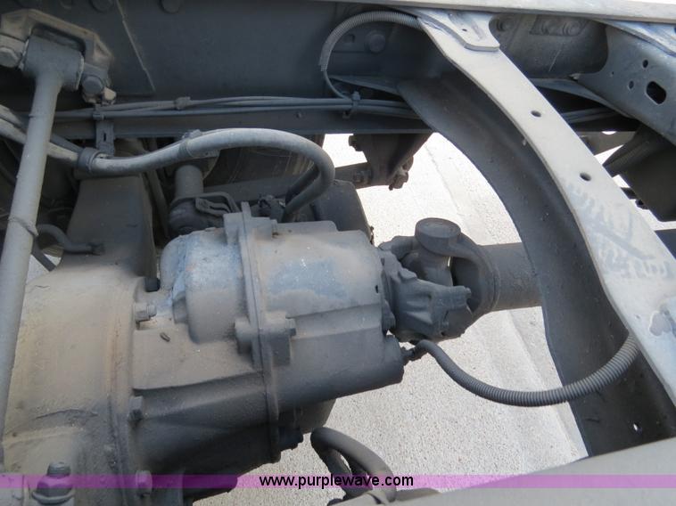 image for item B4594 2003 Freightliner ST120 semi truck