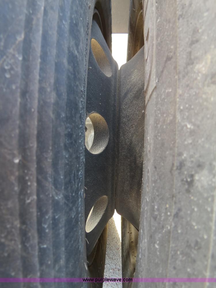 image for item B4594 2003 Freightliner ST120 semi truck