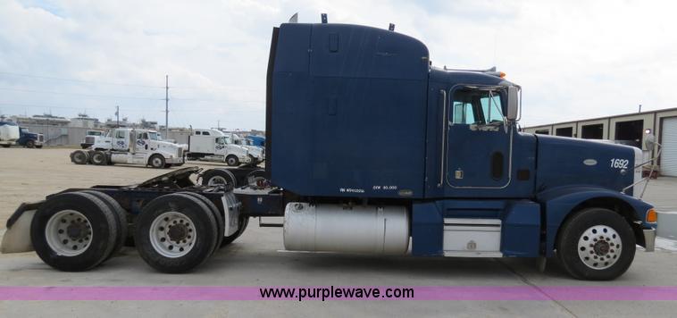 image for item B4595 1998 Peterbilt 377 semi truck