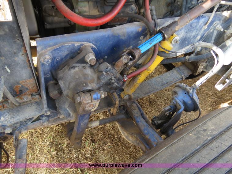 image for item B4595 1998 Peterbilt 377 semi truck