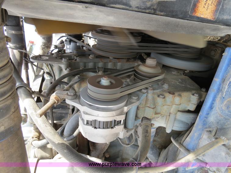 image for item B4595 1998 Peterbilt 377 semi truck