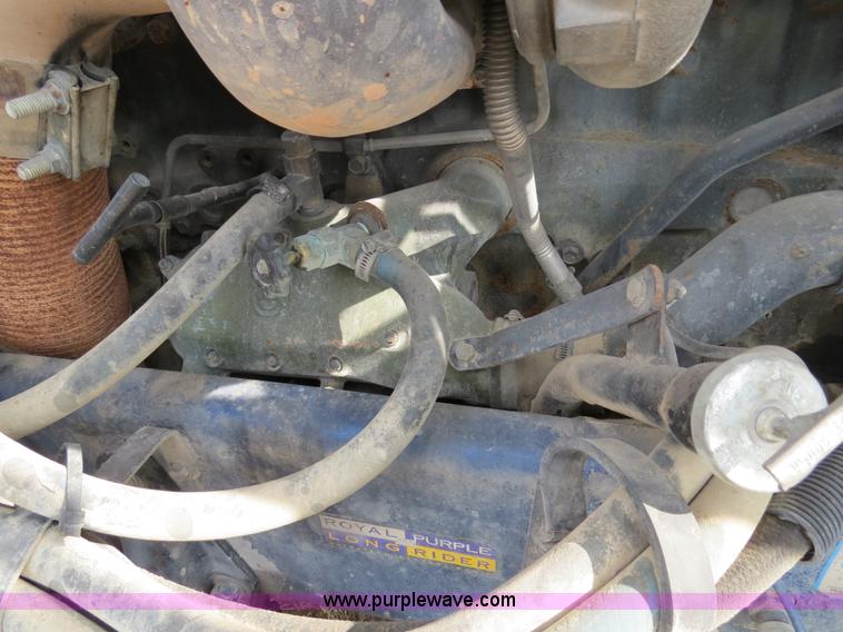 image for item B4595 1998 Peterbilt 377 semi truck