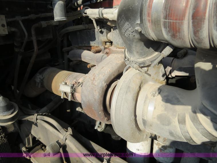 image for item B4598 1998 Kenworth T800 semi truck