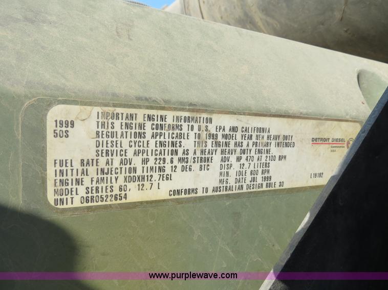 image for item B4600 2000 Kenworth T800 semi truck