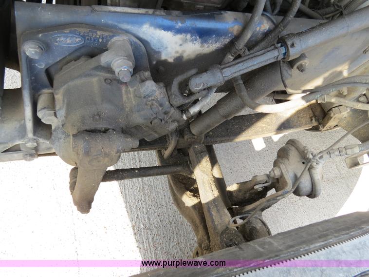 image for item B4602 1999 Peterbilt 377 semi truck