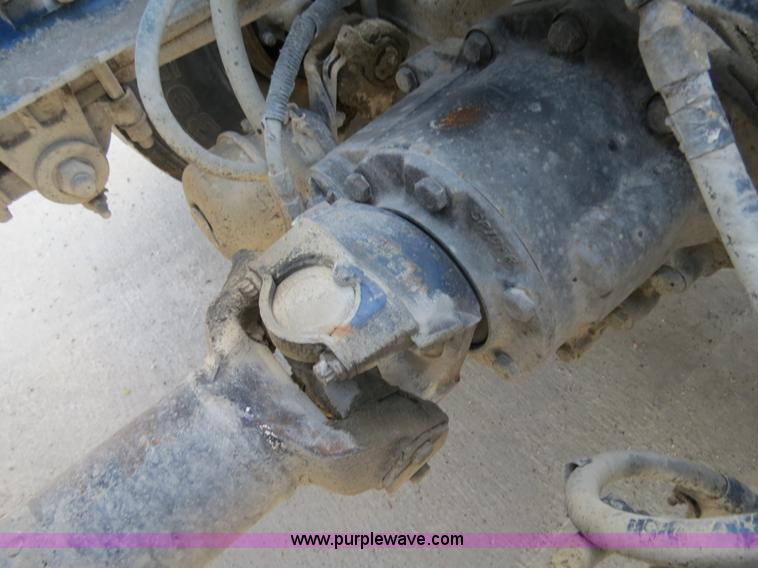 image for item B4602 1999 Peterbilt 377 semi truck